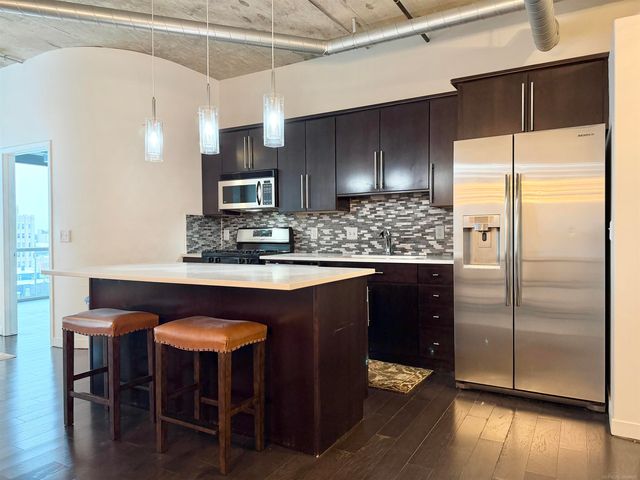 100 W 5th Street 605, Royal Oak, MI 48067