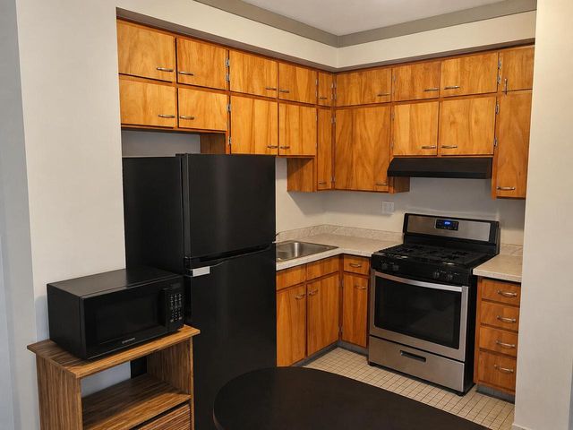6345 27th AVENUE, Kenosha, WI 53143