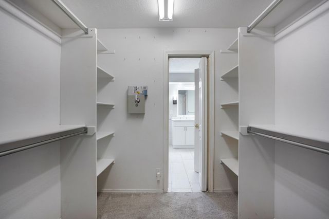 7812 Ridgeview Drive NW, Albuquerque, NM 87120