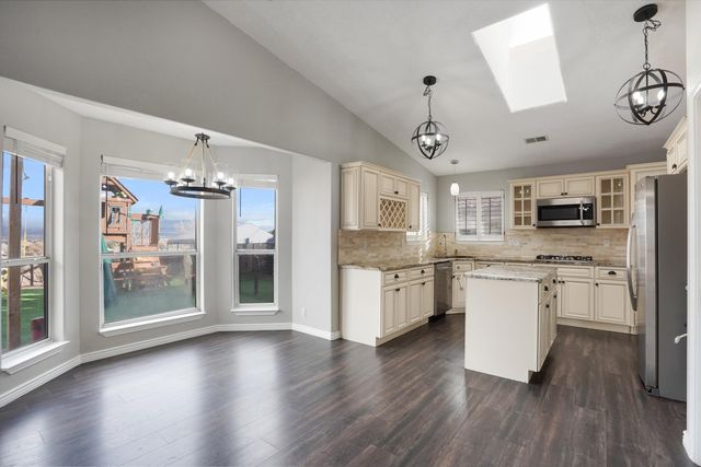 7812 Ridgeview Drive NW, Albuquerque, NM 87120