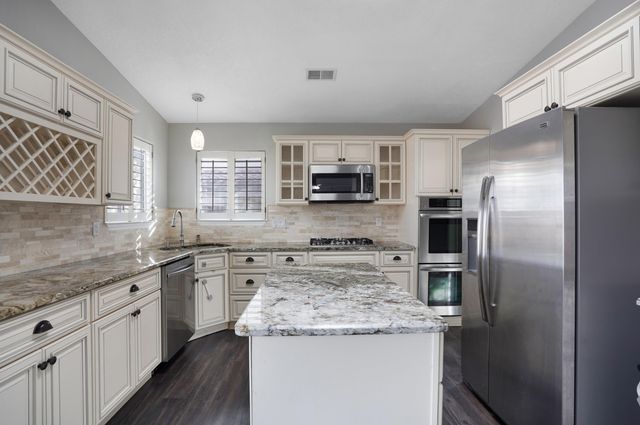 7812 Ridgeview Drive NW, Albuquerque, NM 87120