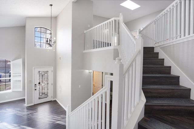 7812 Ridgeview Drive NW, Albuquerque, NM 87120