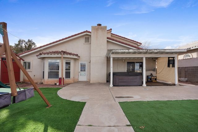 7812 Ridgeview Drive NW, Albuquerque, NM 87120