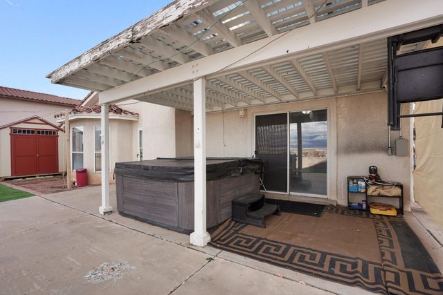 7812 Ridgeview Drive NW, Albuquerque, NM 87120