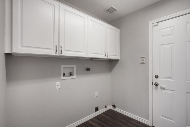 7812 Ridgeview Drive NW, Albuquerque, NM 87120