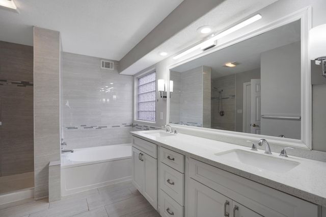 7812 Ridgeview Drive NW, Albuquerque, NM 87120