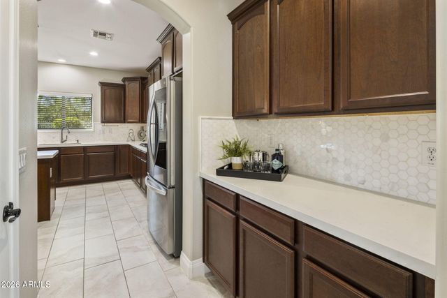 4029 E HASHKNIFE Road, Phoenix, AZ 85050