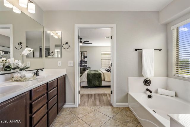 4029 E HASHKNIFE Road, Phoenix, AZ 85050