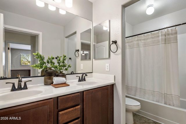 4029 E HASHKNIFE Road, Phoenix, AZ 85050