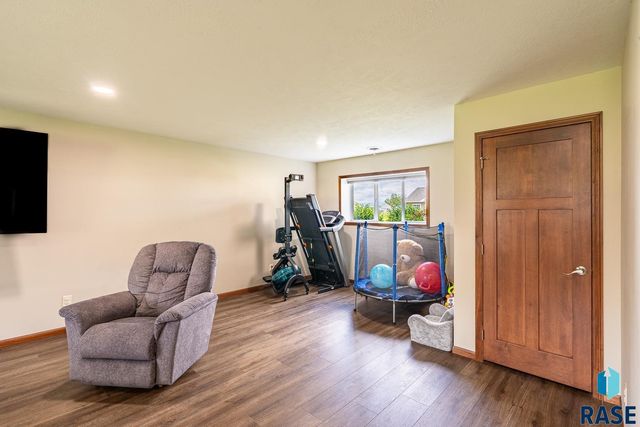 102 N Sund St Street, Worthing, SD 57077