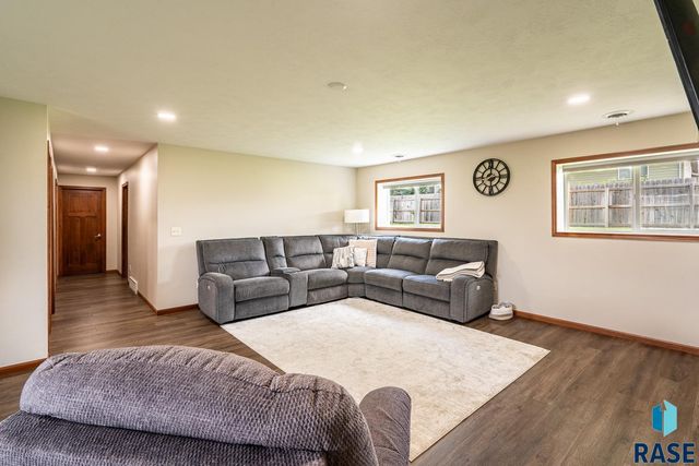 102 N Sund St Street, Worthing, SD 57077