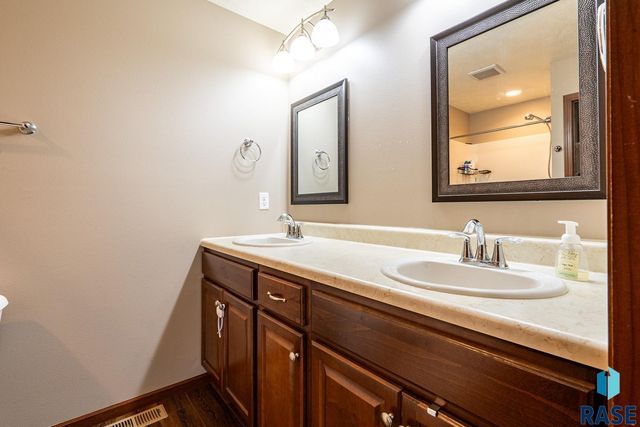 102 N Sund St Street, Worthing, SD 57077