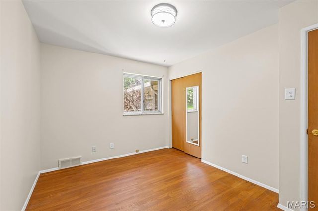 8970 S Laclede Station Road, St Louis, MO 63123