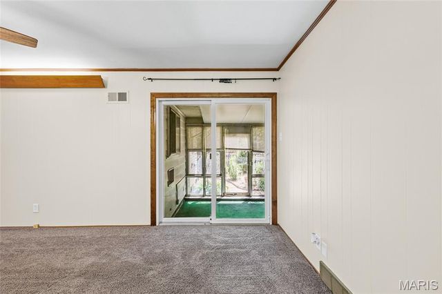 8970 S Laclede Station Road, St Louis, MO 63123