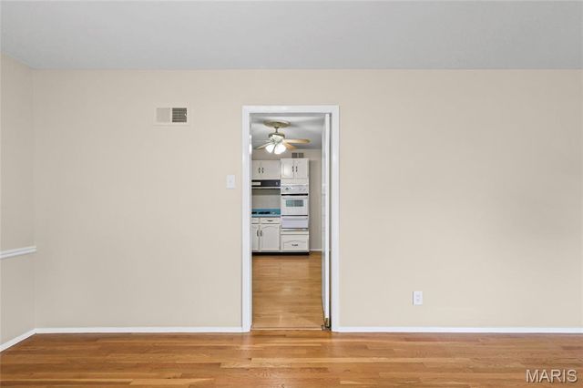 8970 S Laclede Station Road, St Louis, MO 63123