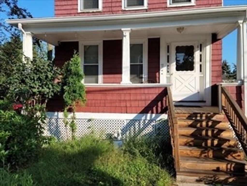 71 Lawrence St 1, Malden, MA 02148