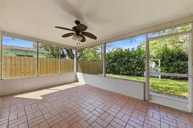 4561 SW 25th Ter, Dania Beach, FL 33312