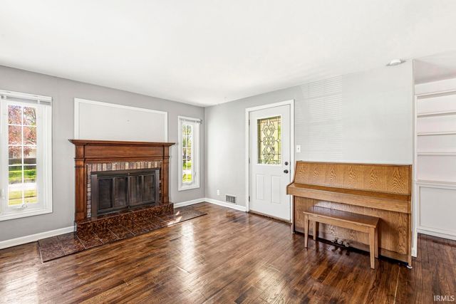 1001 S Lombardy Drive, South Bend, IN 46619