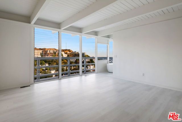 1556 Viewsite Drive, Los Angeles, CA 90069