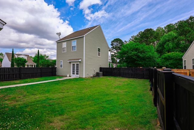305 Harriswood Lane, Moncks Corner, SC 29461