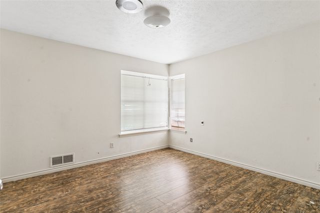 2810 Gladiolus Lane, Dallas, TX 75233