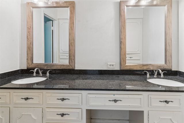 2810 Gladiolus Lane, Dallas, TX 75233