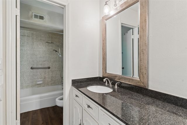 2810 Gladiolus Lane, Dallas, TX 75233