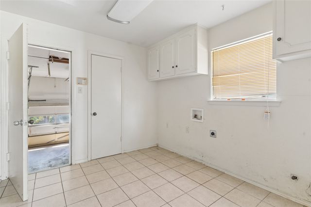 2810 Gladiolus Lane, Dallas, TX 75233