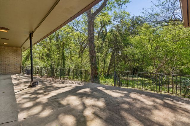 2810 Gladiolus Lane, Dallas, TX 75233