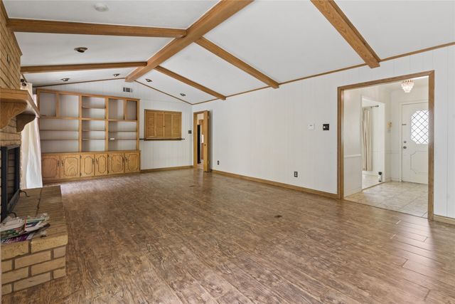 2810 Gladiolus Lane, Dallas, TX 75233