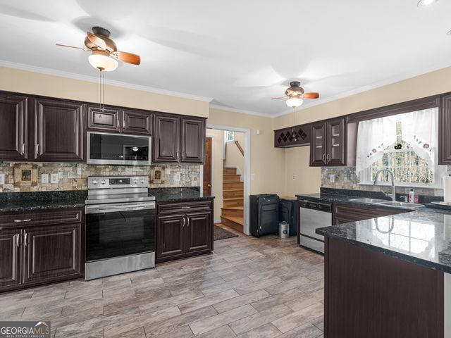 245 Brandon Mill Circle, Fayetteville, GA 30214