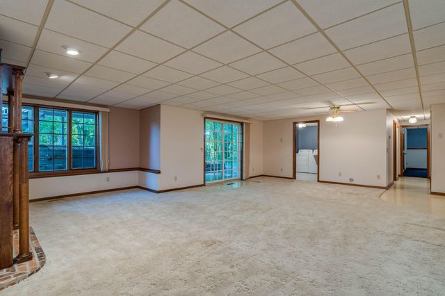 377 Carol Court, Mankato, MN 56003