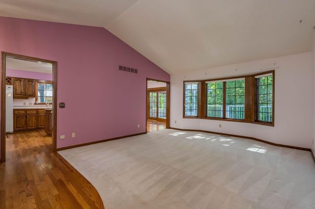377 Carol Court, Mankato, MN 56003