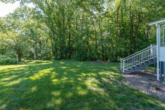 377 Carol Court, Mankato, MN 56003