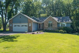 377 Carol Court, Mankato, MN 56003