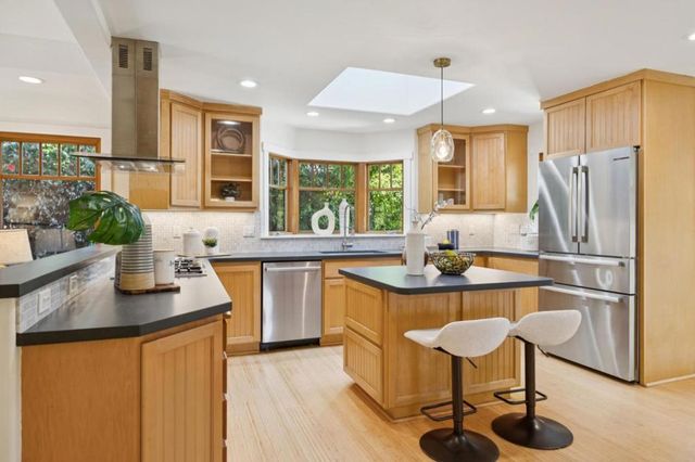 440 Gilbert Avenue, Menlo Park, CA 94025