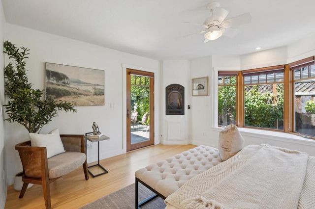 440 Gilbert Avenue, Menlo Park, CA 94025