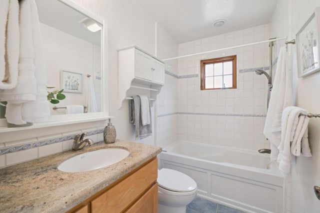 440 Gilbert Avenue, Menlo Park, CA 94025