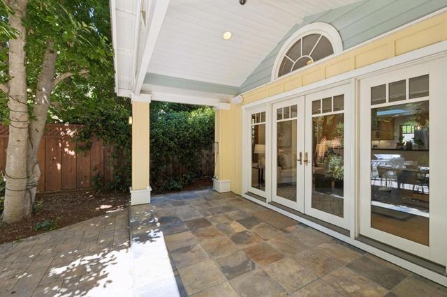 440 Gilbert Avenue, Menlo Park, CA 94025