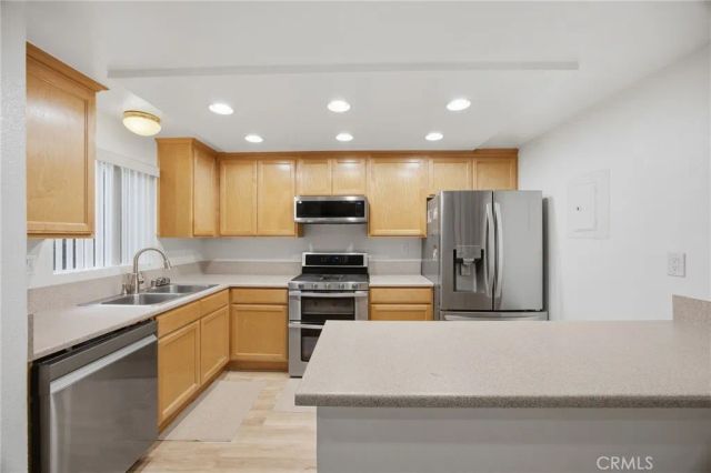14345 Foothill 111, Sylmar, CA 91342