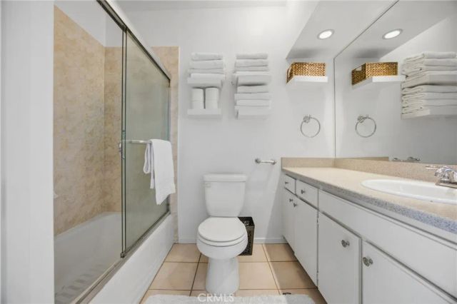 14345 Foothill 111, Sylmar, CA 91342