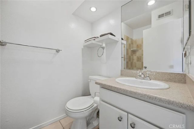 14345 Foothill 111, Sylmar, CA 91342