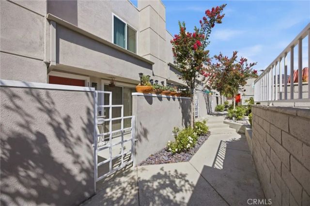 14345 Foothill 111, Sylmar, CA 91342