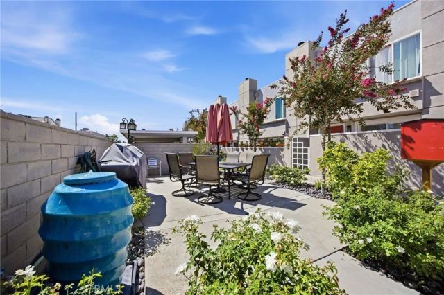 14345 Foothill 111, Sylmar, CA 91342
