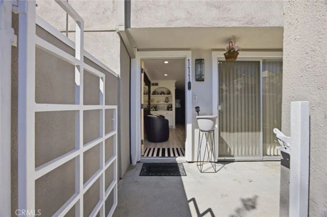 14345 Foothill 111, Sylmar, CA 91342