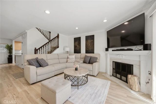14345 Foothill 111, Sylmar, CA 91342