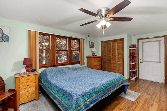 64 Ashton Ave, Falmouth, MA 02536