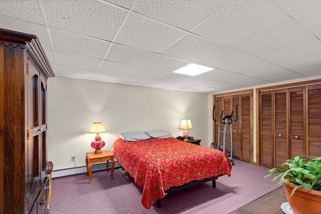 64 Ashton Ave, Falmouth, MA 02536