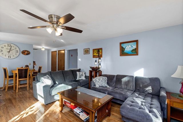 64 Ashton Ave, Falmouth, MA 02536