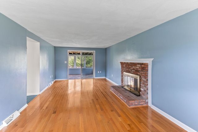 47 Cranberry Ln, Easton, MA 02375